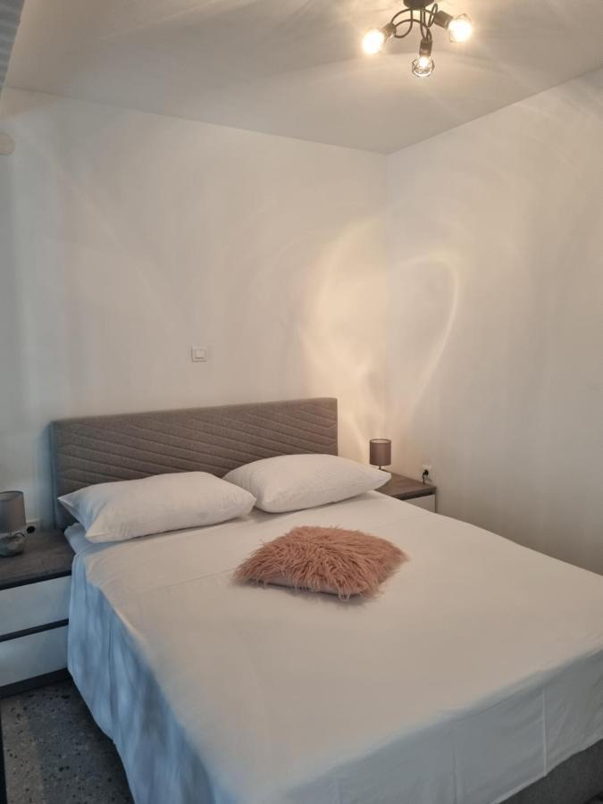 Apartments Ivanov ザダル エクステリア 写真