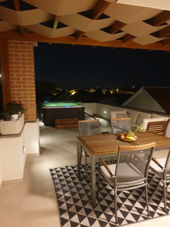 Apartments Ivanov ザダル エクステリア 写真