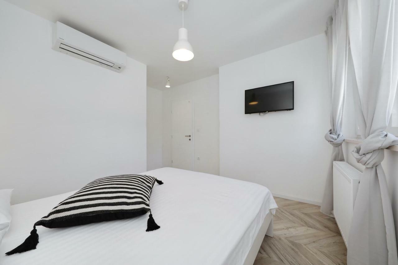 Apartments Ivanov ザダル エクステリア 写真